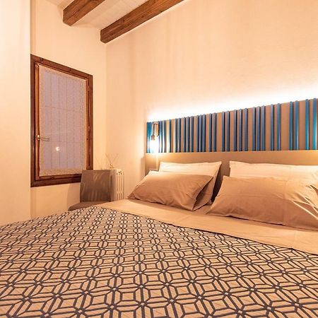 דסנזאנו דל גארדה Dreamy Apartment Tre Corone Old Town מראה חיצוני תמונה