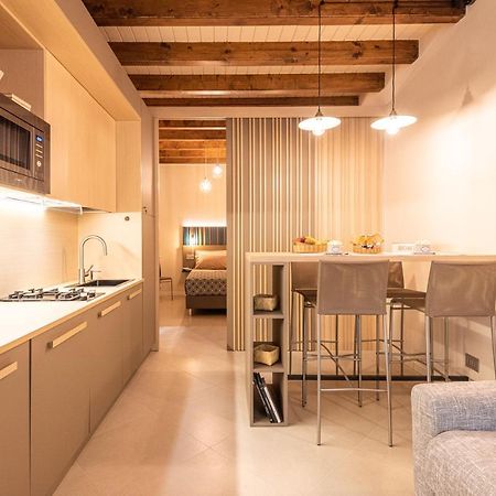 דסנזאנו דל גארדה Dreamy Apartment Tre Corone Old Town מראה חיצוני תמונה