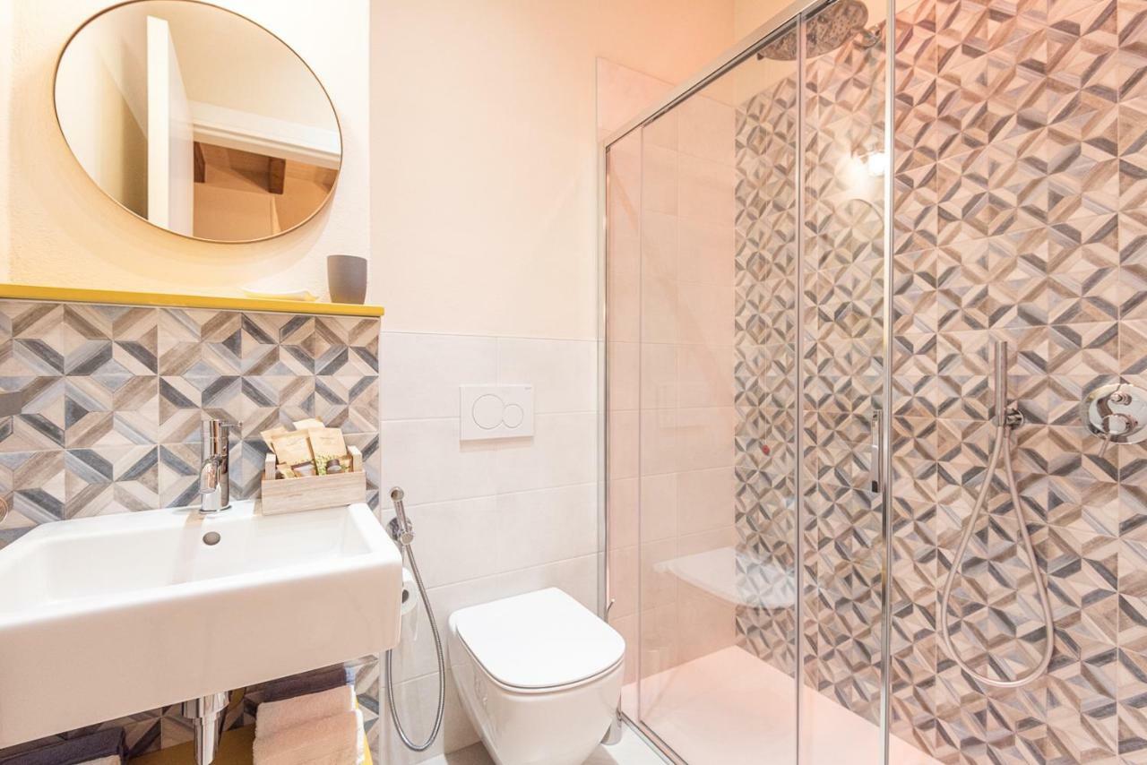 דסנזאנו דל גארדה Dreamy Apartment Tre Corone Old Town מראה חיצוני תמונה