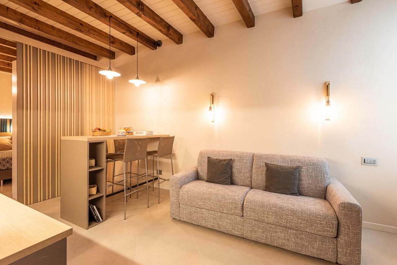 דסנזאנו דל גארדה Dreamy Apartment Tre Corone Old Town מראה חיצוני תמונה